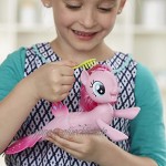 Hasbro My Little Pony C0677EU4 Movie Schwimmendes Seepony Pinkie Pie Spielset